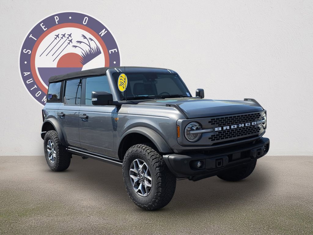 Certified 2022 Ford Bronco Badlands AWD/4WD image 2