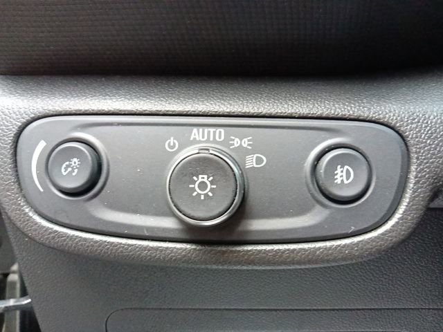 Used 2022 Chevrolet TrailBlazer RS w/ Sun and Liftgate Package image 18