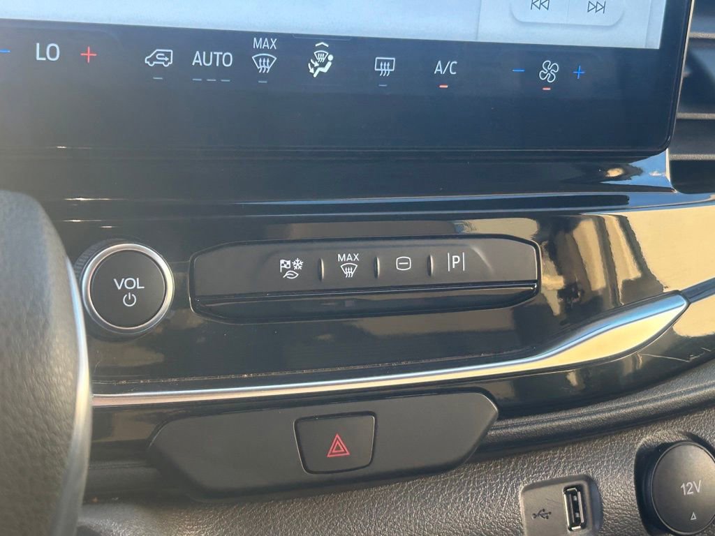 Certified 2024 Ford Transit 350 XLT image 36