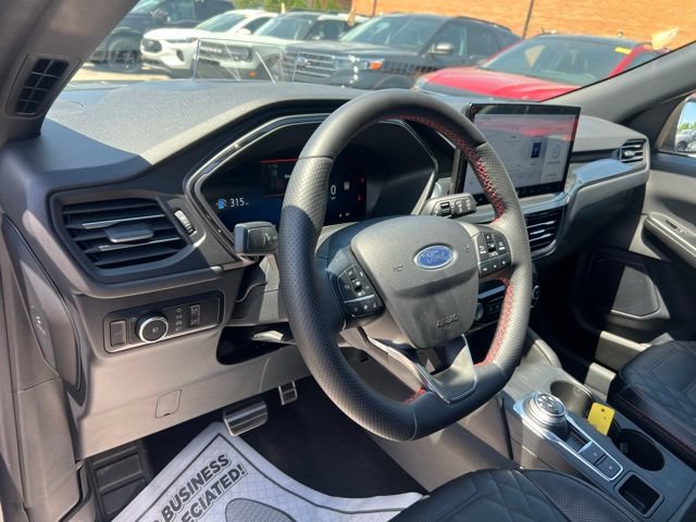 Certified 2024 Ford Escape ST-Line Elite w/ Premium Technology Package AWD/4WD image 7