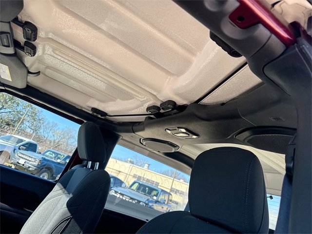 Used 2021 Jeep Wrangler Sport image 21