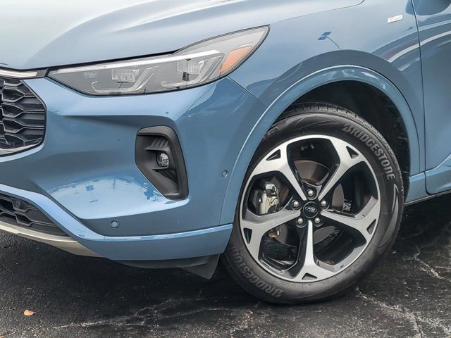 Certified 2024 Ford Escape ST-Line Elite w/ Premium Technology Package image 10