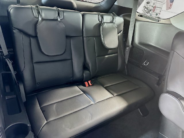Certified 2023 Ford Explorer XLT w/ Equipment Group 202A AWD/4WD image 27