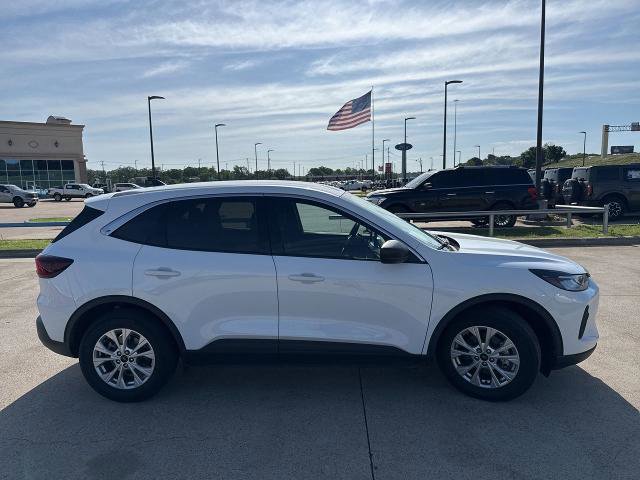 Certified 2023 Ford Escape Active FWD image 17