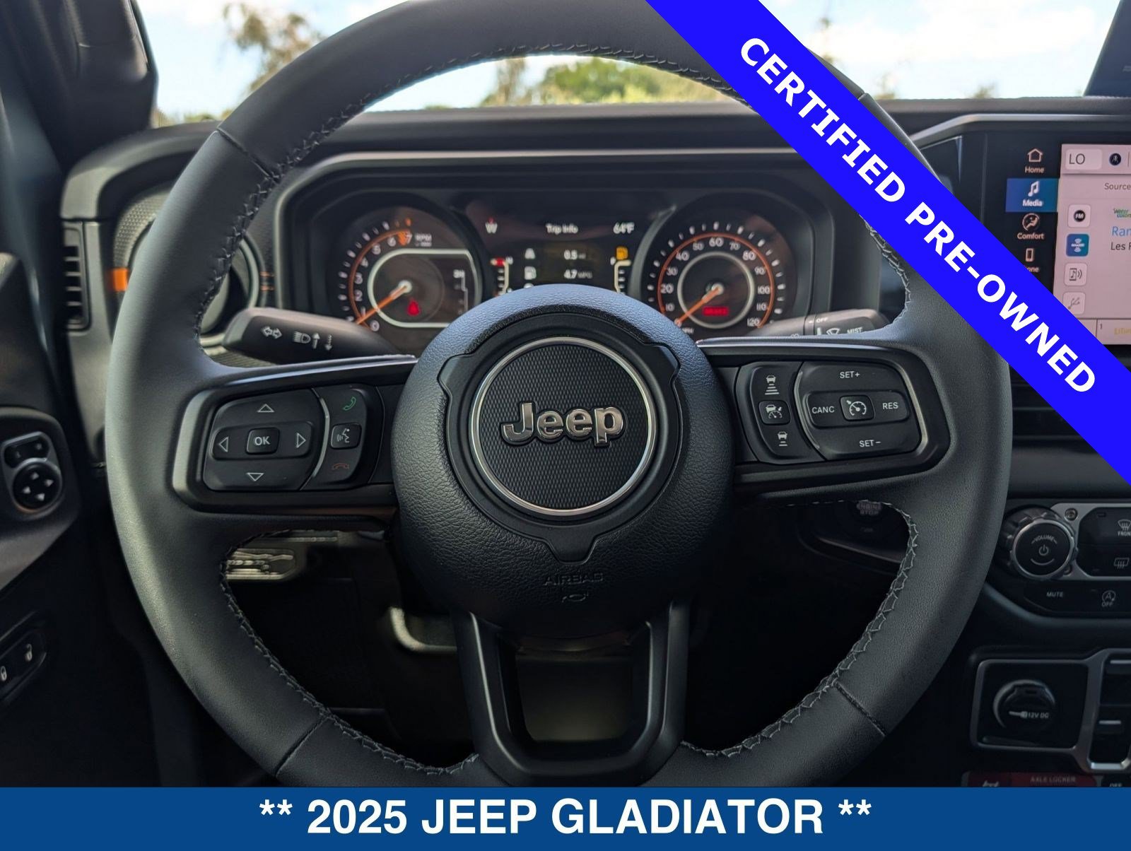 Used 2025 Jeep Gladiator Mojave w/ Safety Group AWD/4WD image 29