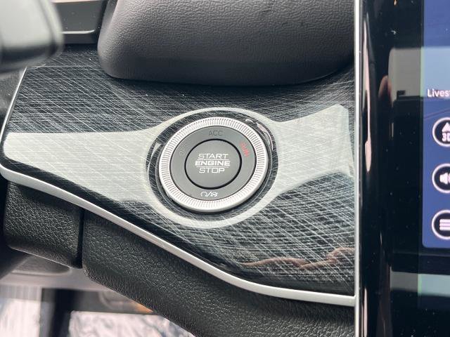 Used 2022 Jeep Grand Cherokee Trailhawk w/ Luxury Tech Group III image 9