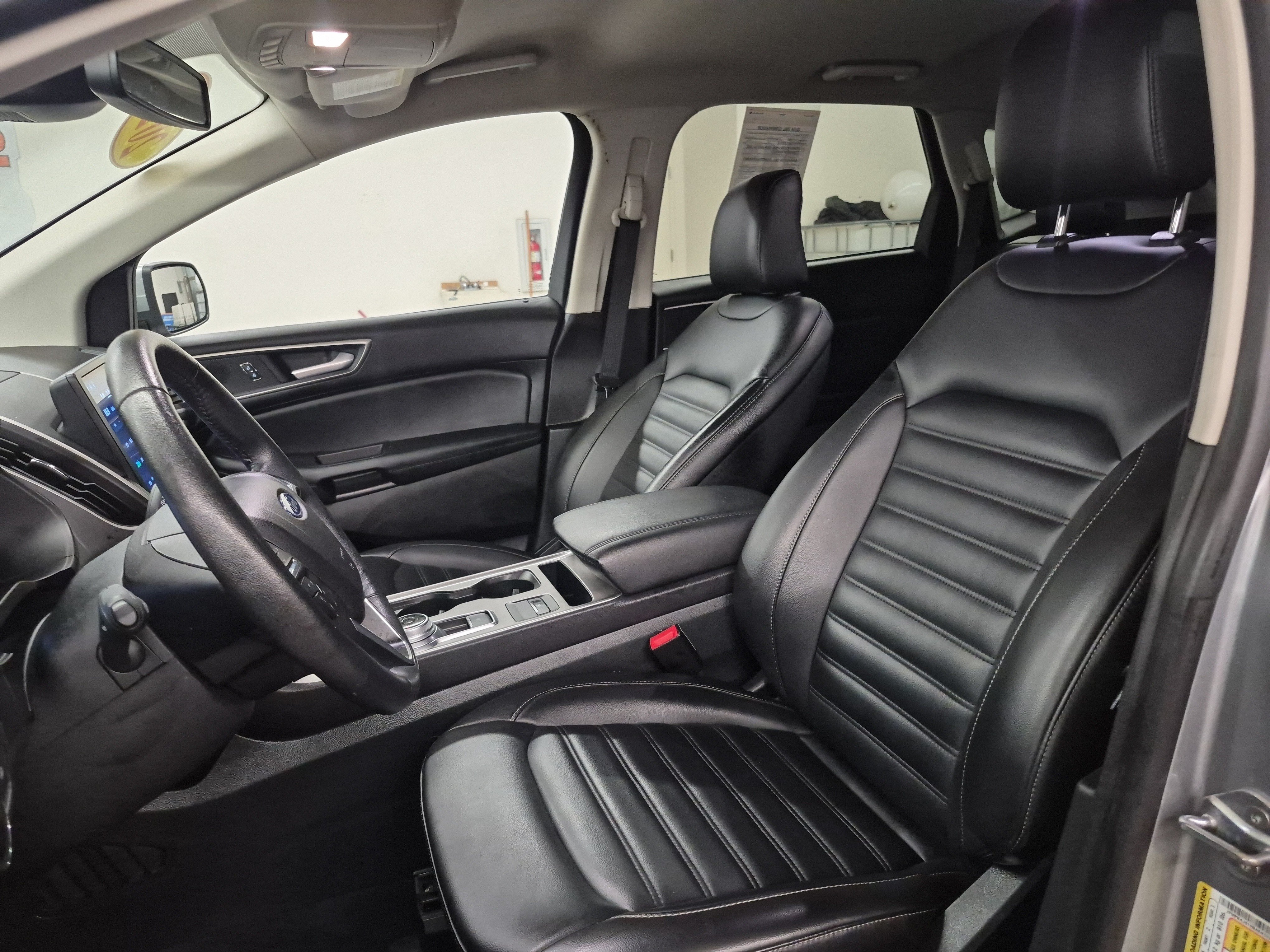 Certified 2024 Ford Edge SEL AWD/4WD image 10