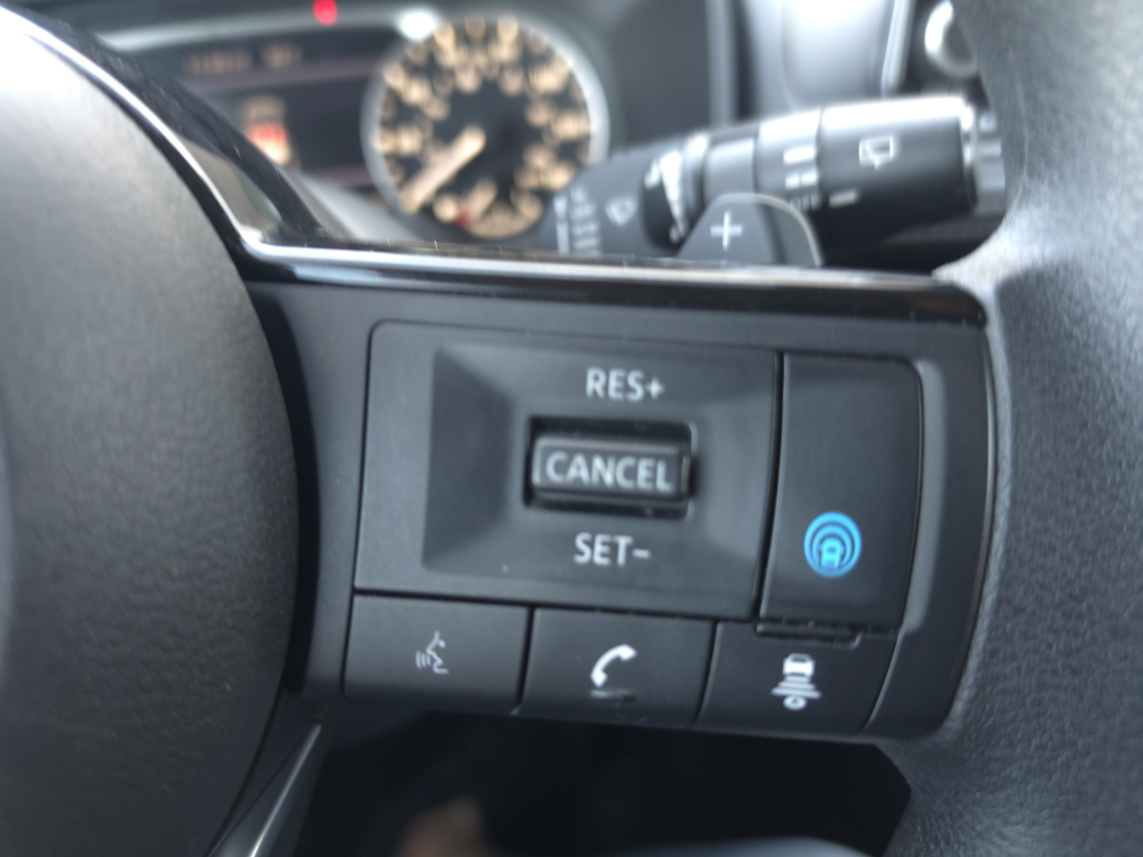 Used 2023 Nissan Rogue SV AWD/4WD image 28