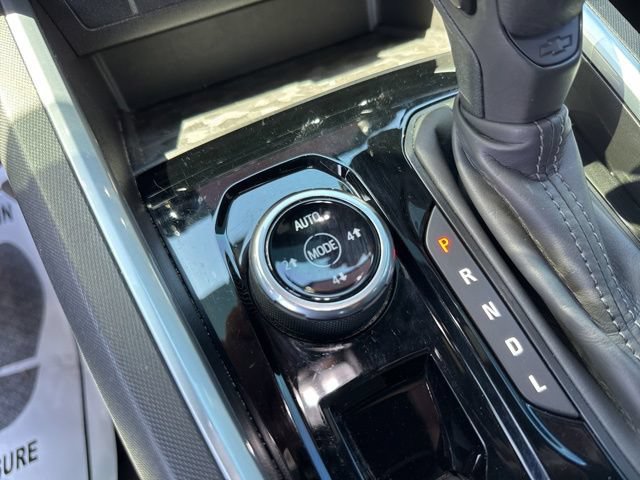 Used 2024 Chevrolet Colorado Trail Boss w/ LPO, Dark Essentials Package AWD/4WD image 27