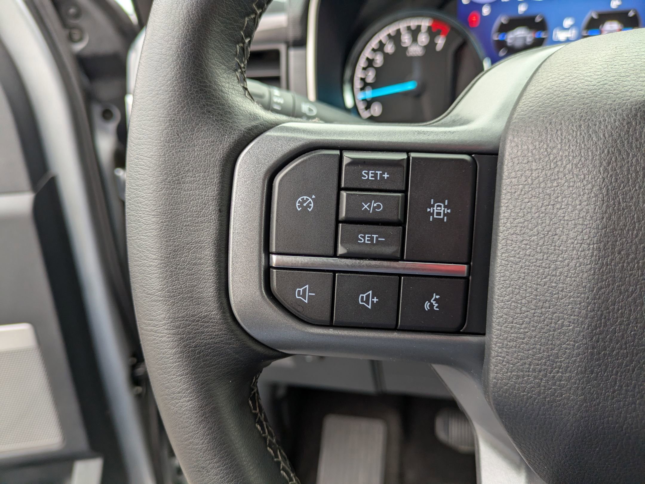 Certified 2023 Ford F150 XLT w/ Equipment Group 302A High image 21