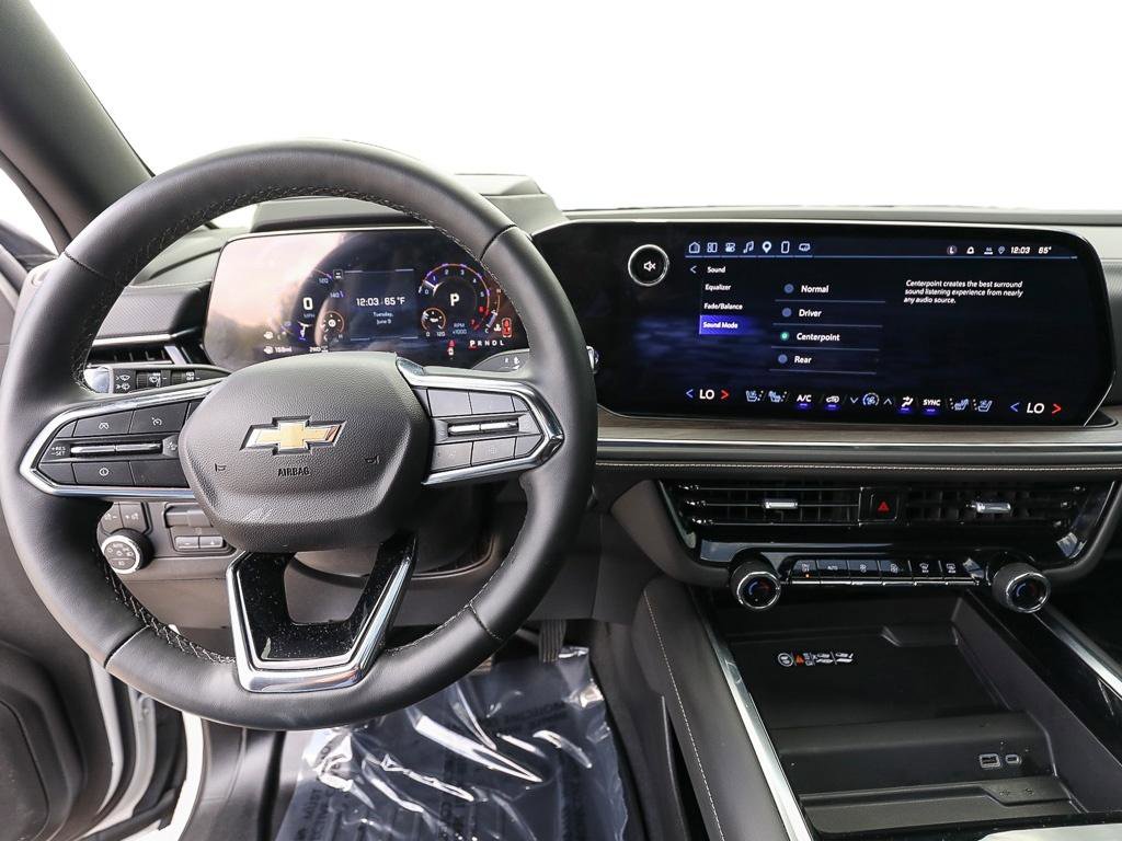 Used 2025 Chevrolet Tahoe Premier AWD/4WD image 13