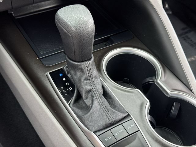 Used 2024 Toyota Camry LE FWD image 19