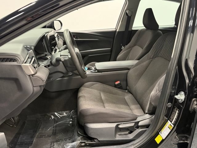 Used 2025 Toyota Camry LE FWD image 12