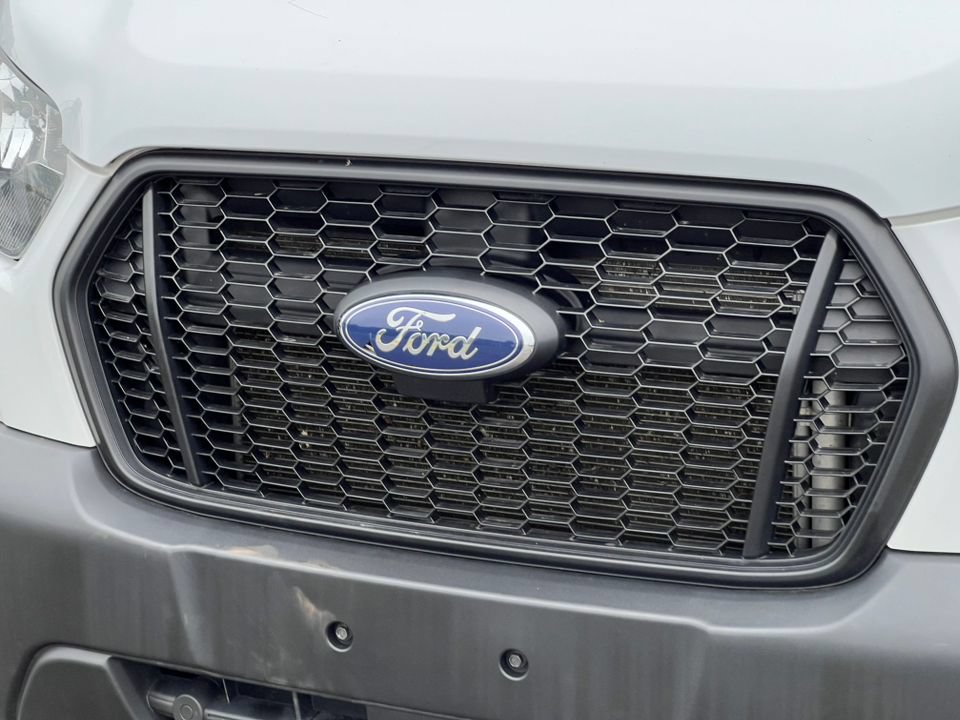 Certified 2023 Ford Transit 250 Low Roof RWD image 30
