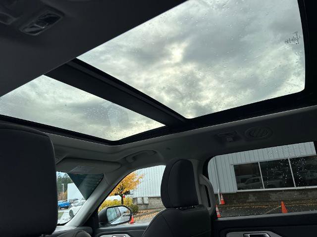 Certified 2025 Ford Explorer Active w/ Active Comfort Package image 31