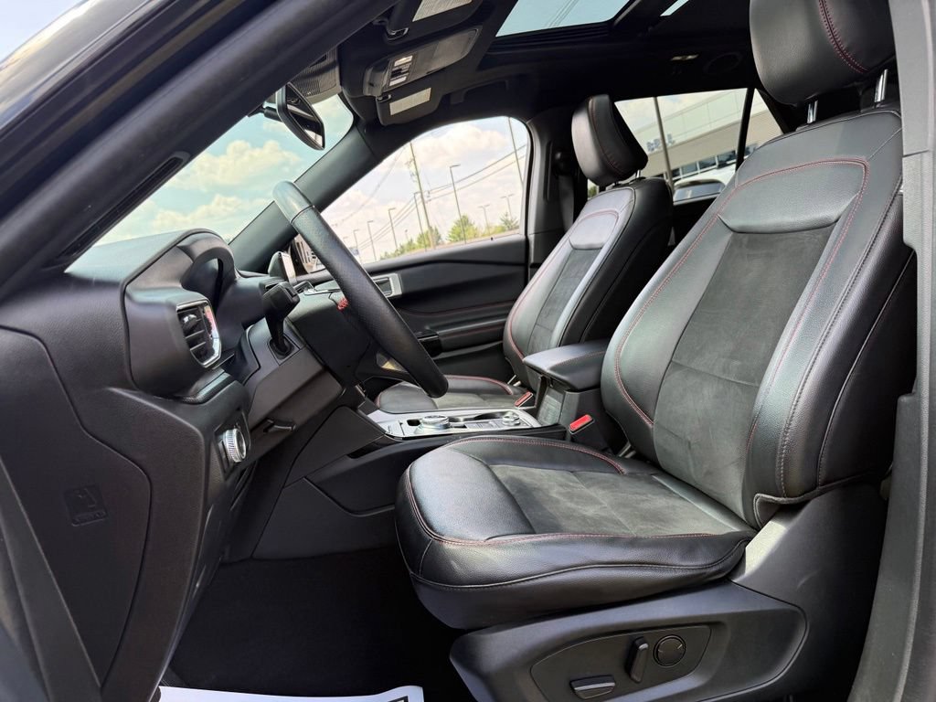 Certified 2023 Ford Explorer ST-Line w/ Class IV Trailer Tow Package AWD/4WD image 24