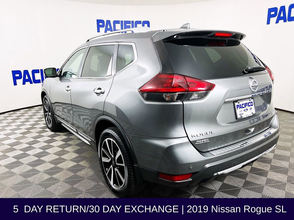 Used 2019 Nissan Rogue SL w/ Premium Package image 5