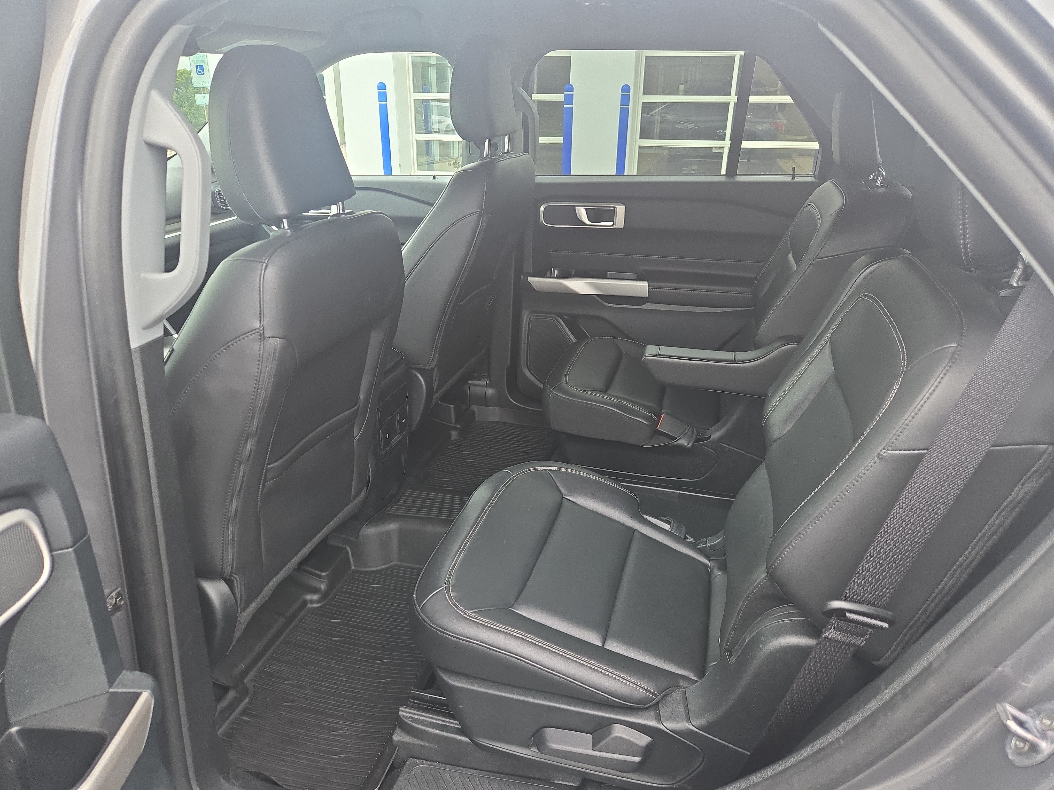 Certified 2024 Ford Explorer XLT w/ Equipment Group 202A AWD/4WD image 12