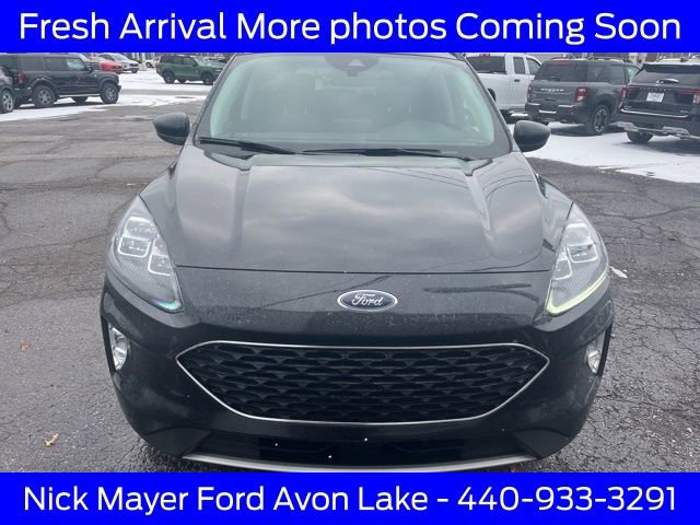 Certified 2022 Ford Escape Titanium w/ Class II Trailer Tow Package image 9