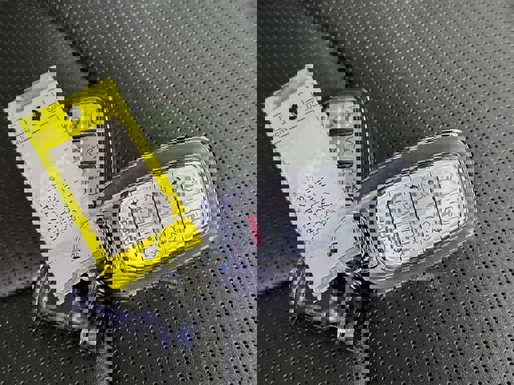 Used 2022 Chrysler Pacifica Limited w/ Uconnect Theater Family Group image 24