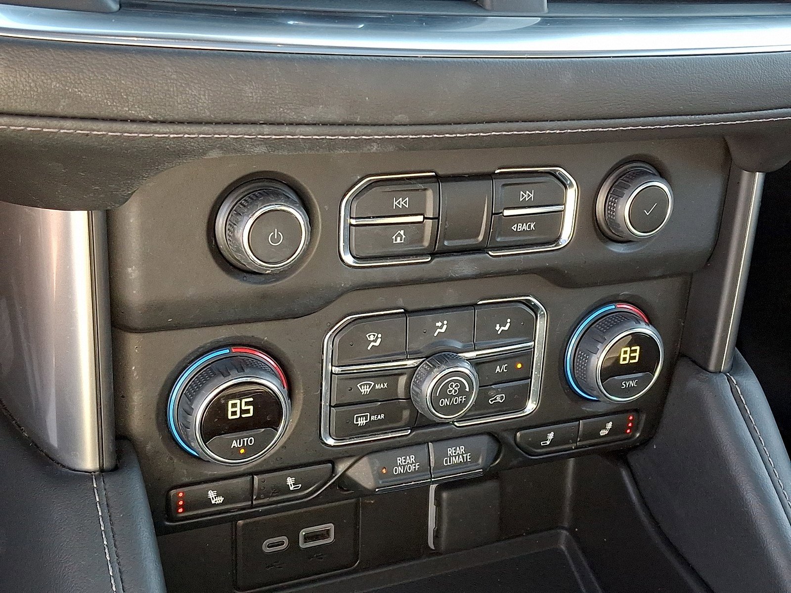 Used 2024 Chevrolet Tahoe Z71 w/ Z71 Off-Road Package image 15