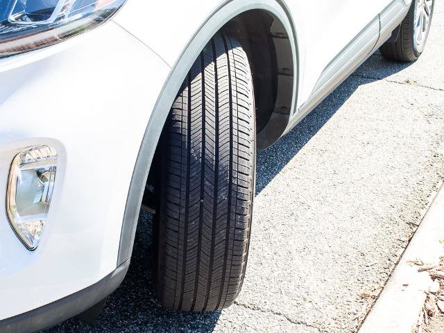 Certified 2022 Ford Escape SEL AWD/4WD image 9