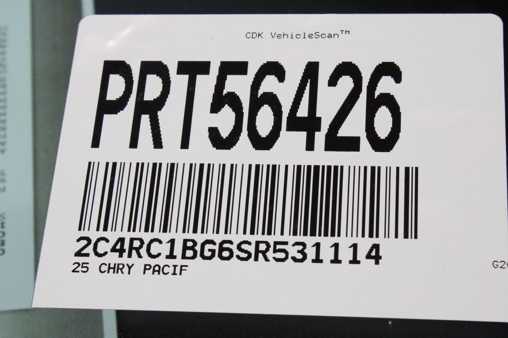 Used 2025 Chrysler Pacifica Select FWD image 34