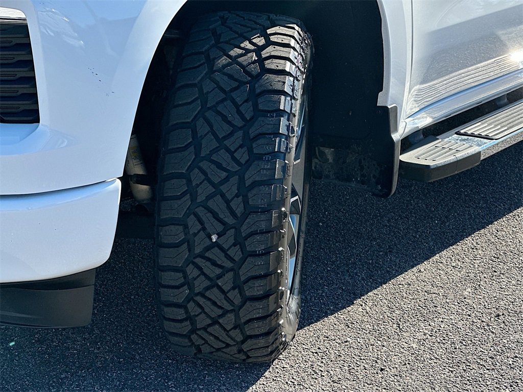 Used 2024 Chevrolet Silverado 1500 RST image 25