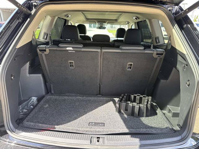 Used 2025 Volkswagen Atlas SE FWD image 9