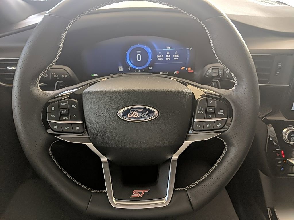 Certified 2024 Ford Explorer ST w/ Equipment Group 401A AWD/4WD image 17