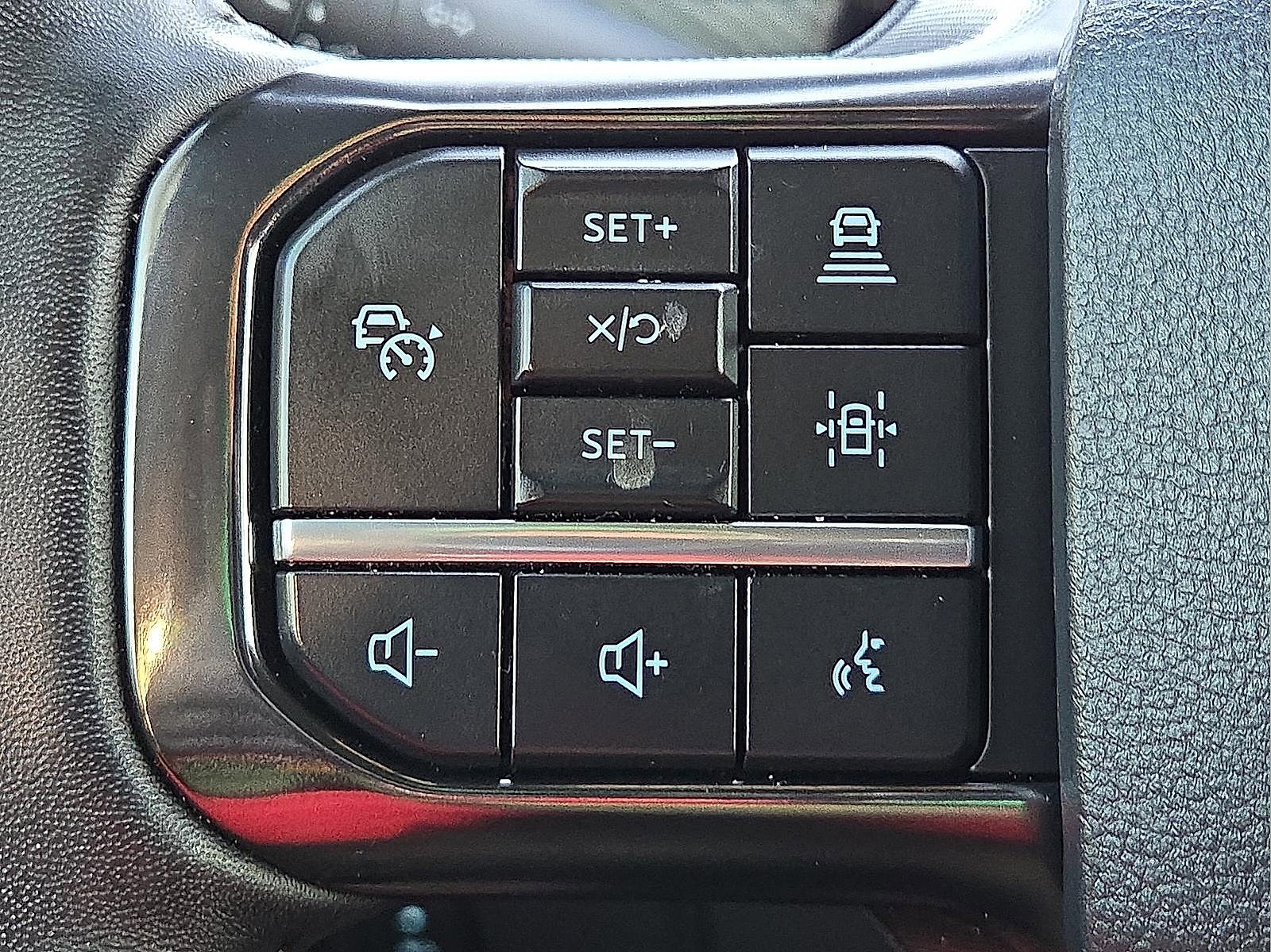 Certified 2022 Ford F150 Platinum w/ Equipment Group 701A High image 20