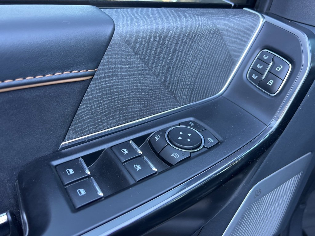 Certified 2021 Ford F150 Platinum w/ Equipment Group 701A High image 24