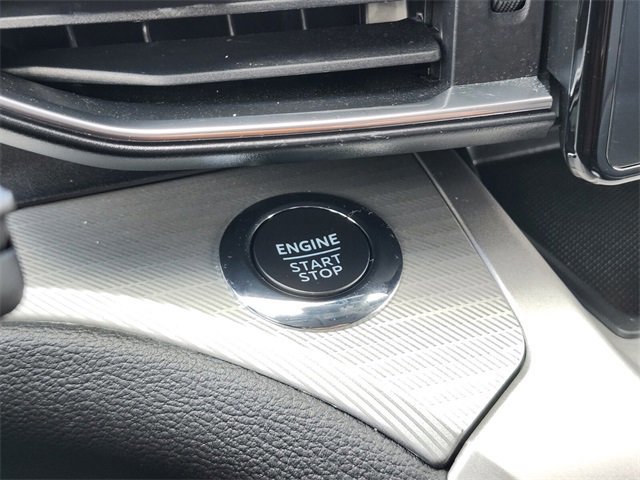 Certified 2022 Ford Explorer XLT w/ Equipment Group 202A image 27