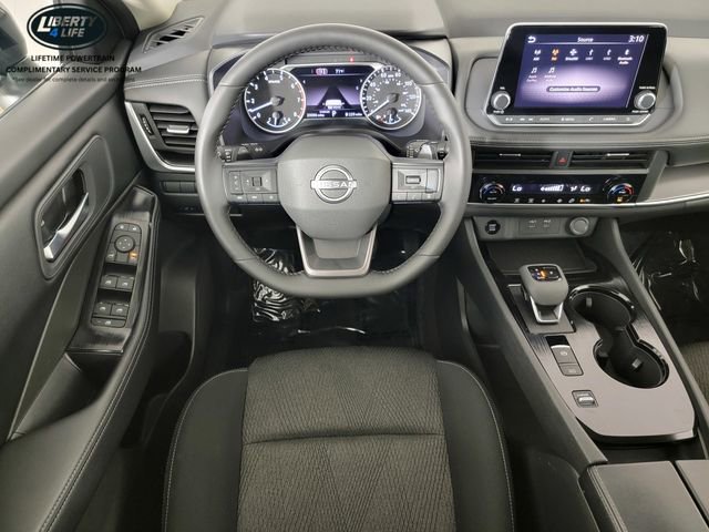 Used 2026 Nissan Rogue SV FWD image 26