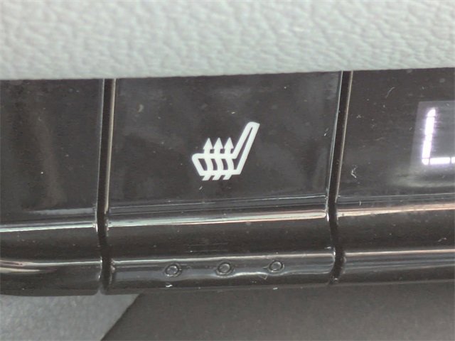 Used 2019 Chevrolet Blazer LT w/ Sun and Wheels Package image 24