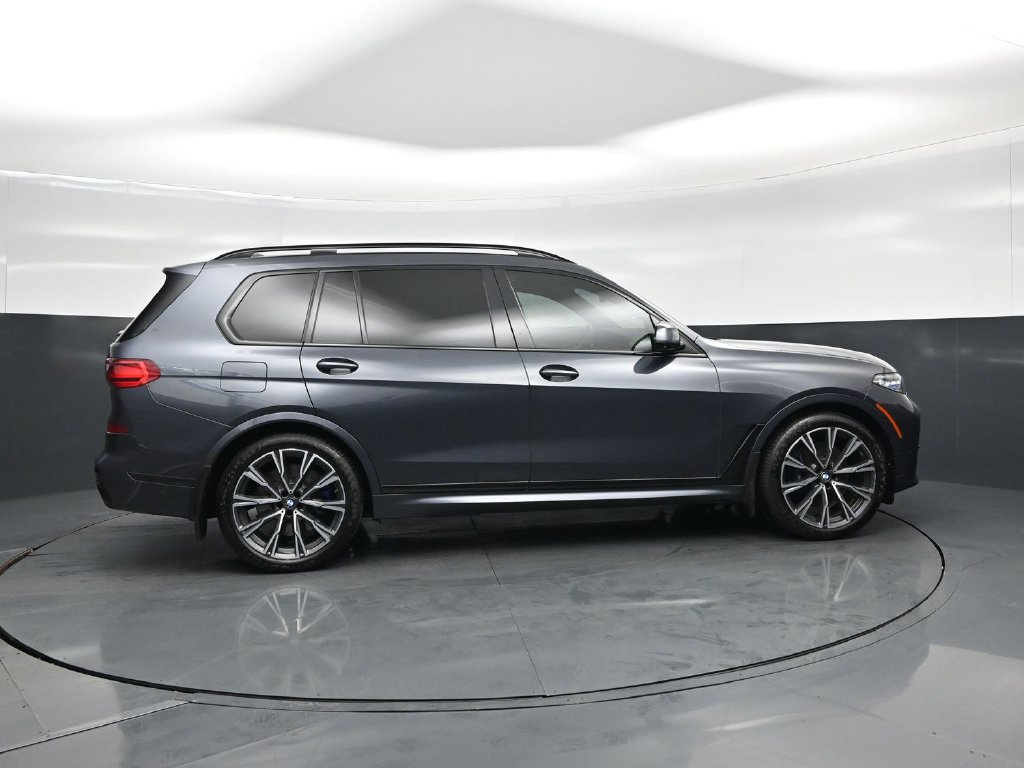 Used 2020 BMW X7 M50i w/ Dynamic Handling Package AWD/4WD image 26