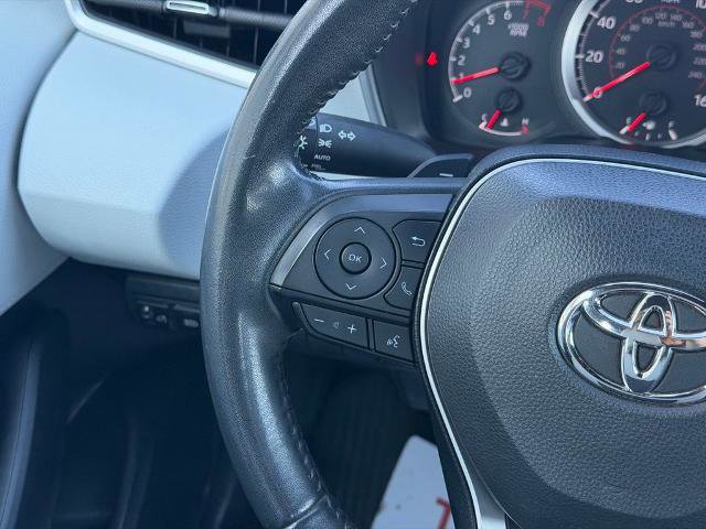 Used 2022 Toyota Corolla SE w/ SE Preferred Package image 16