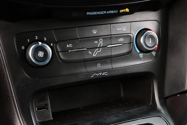 Certified 2018 Ford Focus SE image 24