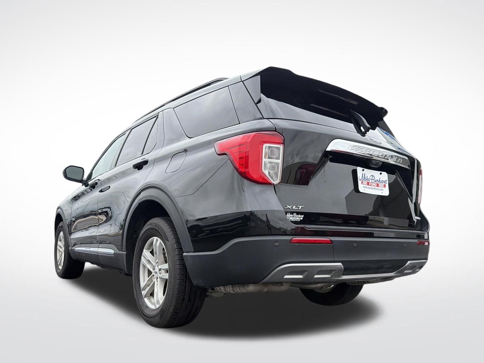 Certified 2024 Ford Explorer XLT w/ Equipment Group 202A AWD/4WD image 16