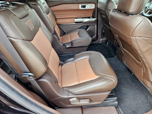 Certified 2022 Ford Explorer King Ranch w/ Premium Technology Package AWD/4WD image 17