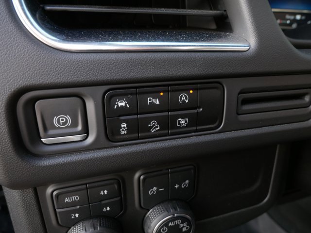 Used 2023 Chevrolet Tahoe Z71 w/ Luxury Package image 16