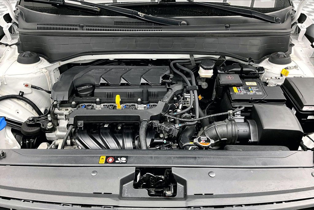 Used 2024 Hyundai Venue Limited FWD image 10