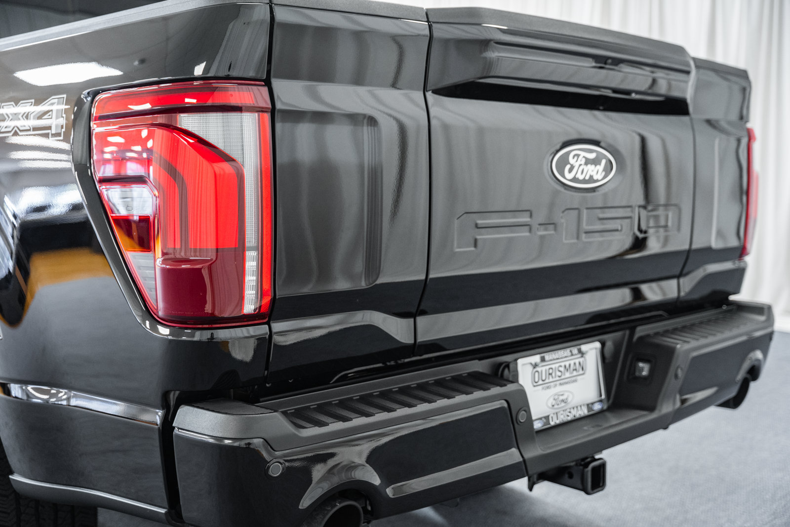 Certified 2025 Ford F150 Lariat w/ Bed Utility Package AWD/4WD image 5