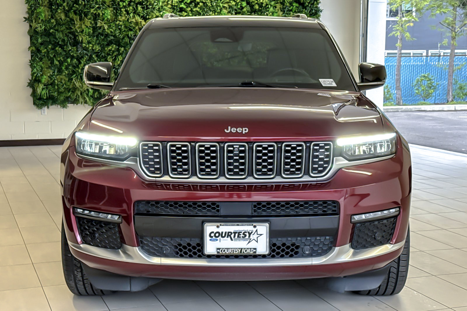 Used 2021 Jeep Grand Cherokee L Summit AWD/4WD image 9