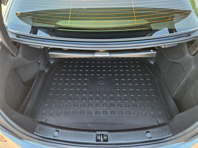 Used 2019 Mercedes-Benz E 300 image 9