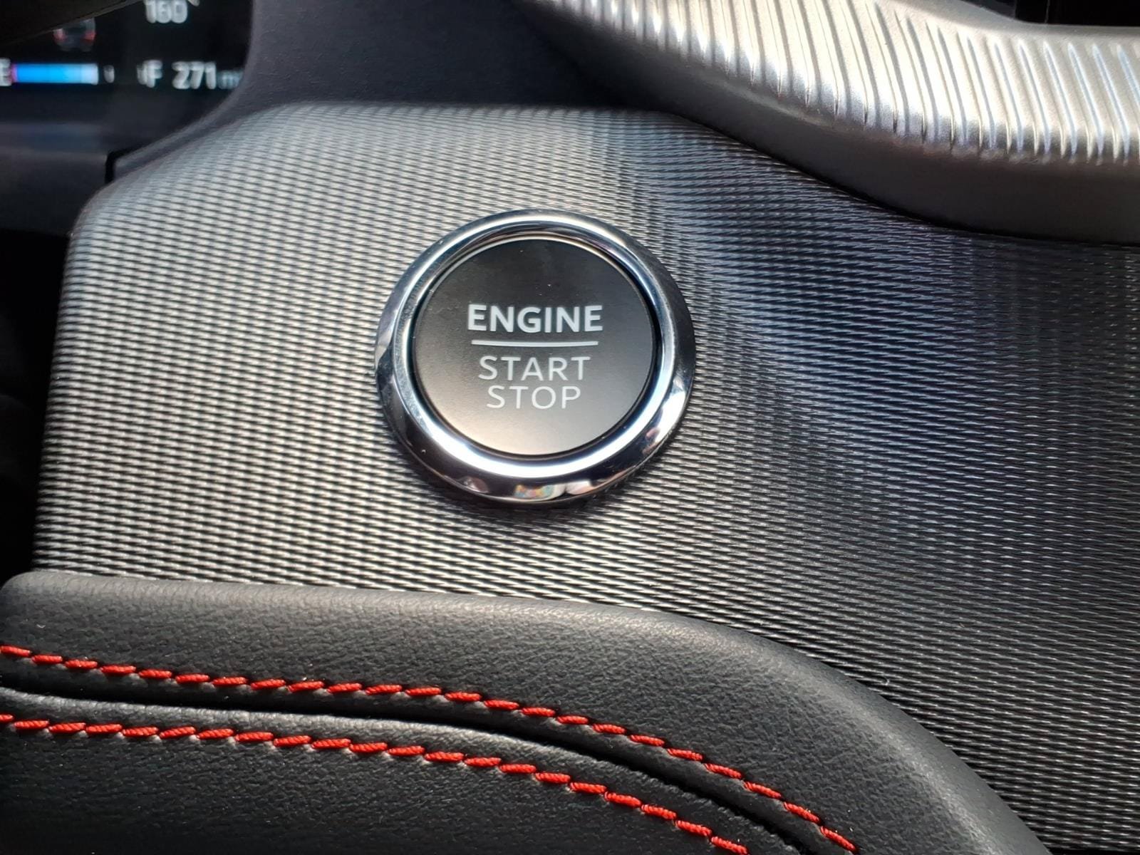 Certified 2025 Ford Explorer ST AWD/4WD image 19