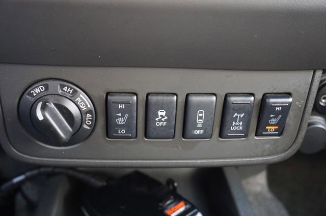 Used 2017 Nissan Frontier PRO-4X w/ Pro-4x Luxury Package image 22