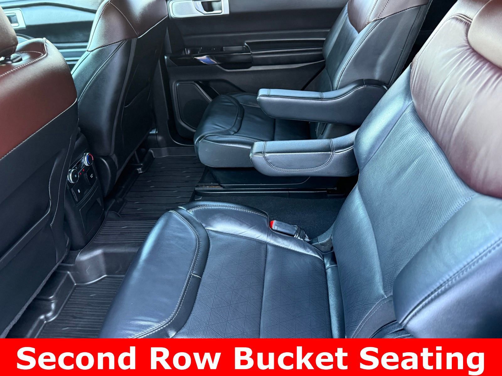 Certified 2022 Ford Explorer Platinum w/ Equipment Group 601A image 19