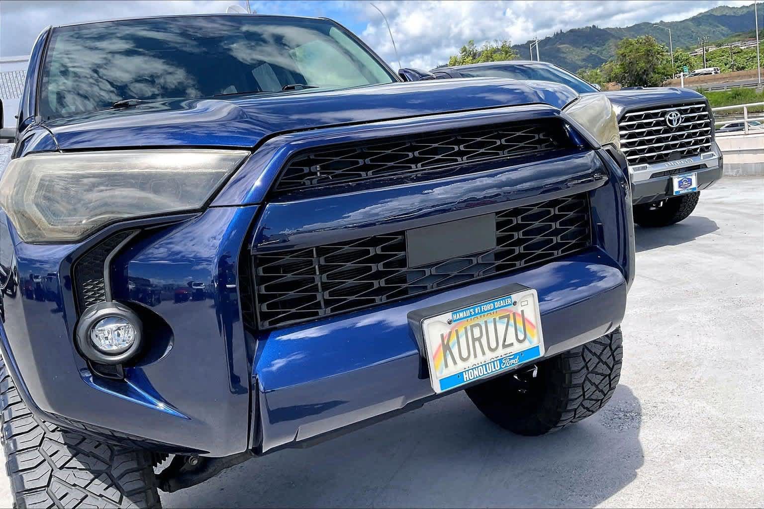 Used 2021 Toyota 4Runner SR5 AWD/4WD image 33