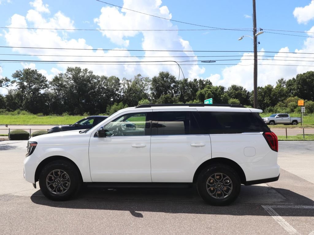 Certified 2025 Ford Expedition Active RWD image 8